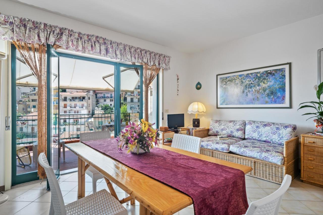 Taormina Comfortable Apartment With Terrace エクステリア 写真